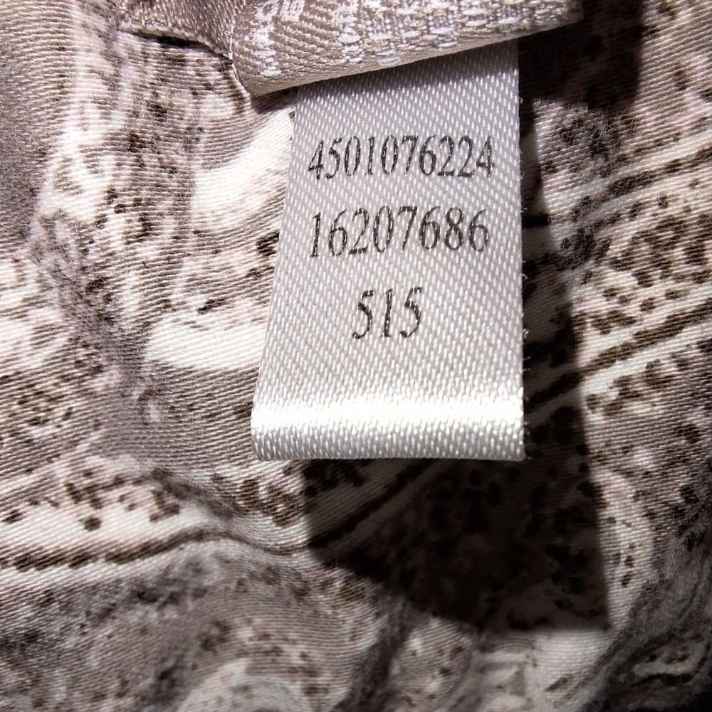 A Chicos light brown paisley print long sleeve top in a size 3. - Picture 5 of 7